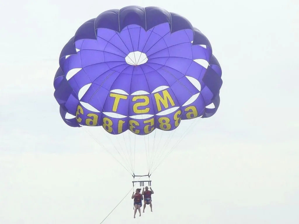 Parascending