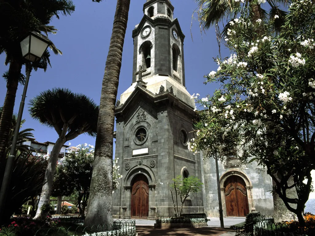 Puerto de la Cruz at your Leisure
